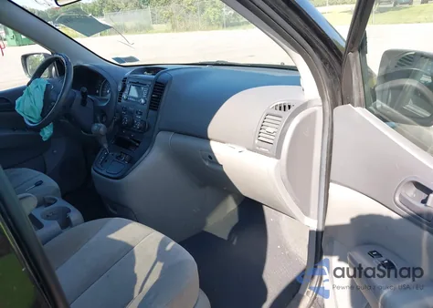 2011 Kia Sedona Lx z USA, uszkodzony, nr VIN KNDMG4C76B6378384